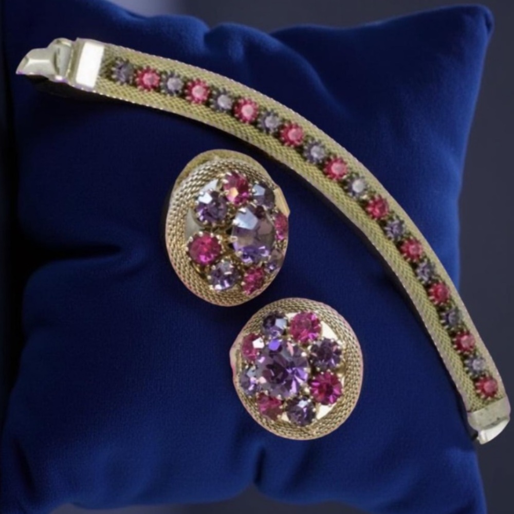 VINTAGE SIgned WIESS Purple and Pink Jewelry Set
